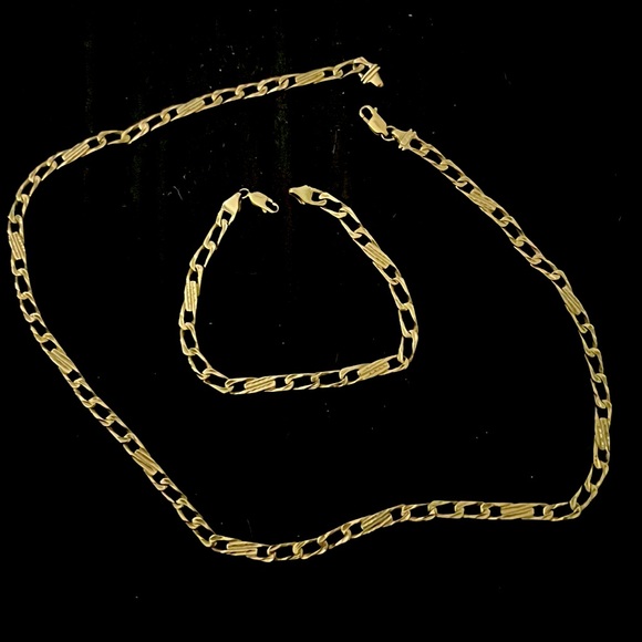 Custom gold chain with matching bracelet - Picture 1 of 1